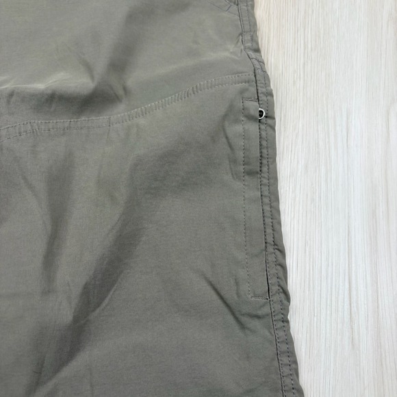 Kuhl Mens Greenish Flat Front Workout Outerwear Renegade Cargo 9" Shorts Size 42 - Picture 8 of 15